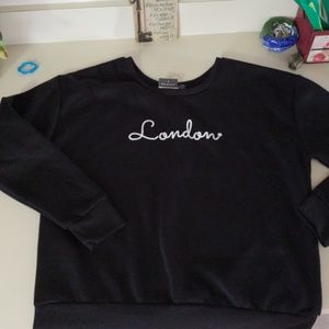 Sweatshirt